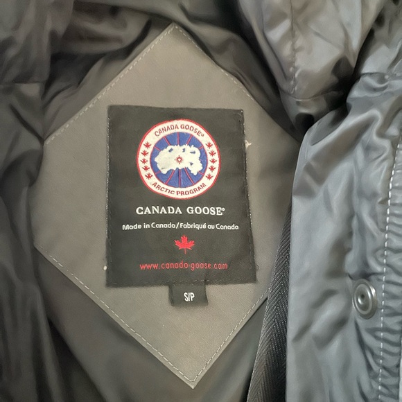 Canada Goose Shelbourne Parka Ladies small - Picture 4 of 11